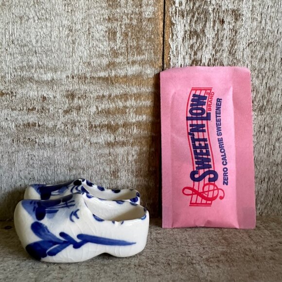 Tiny, Miniature Clogs, blue and white, ceramic  1.5"  *read full description - Picture 8 of 8